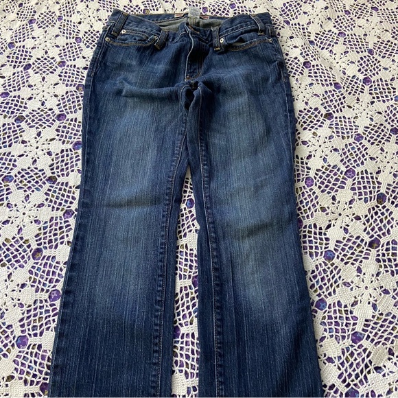 GAP Straight Fit Jeans - Picture 4 of 15